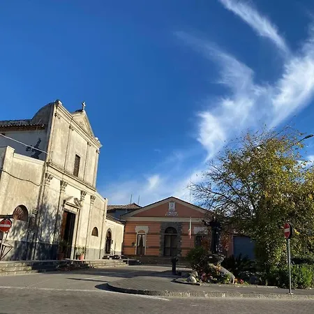 Etna Charming Дом отдыха Лингуаглосса