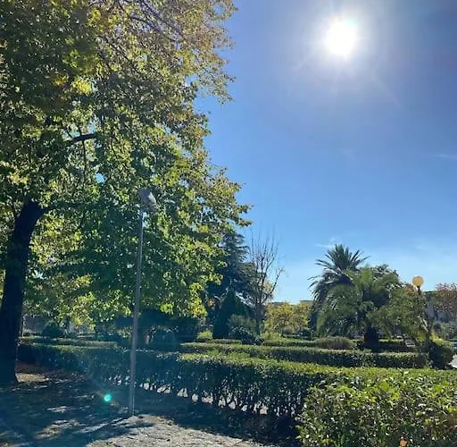 Etna Charming 度假居 *